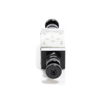 Throttle check valve  New